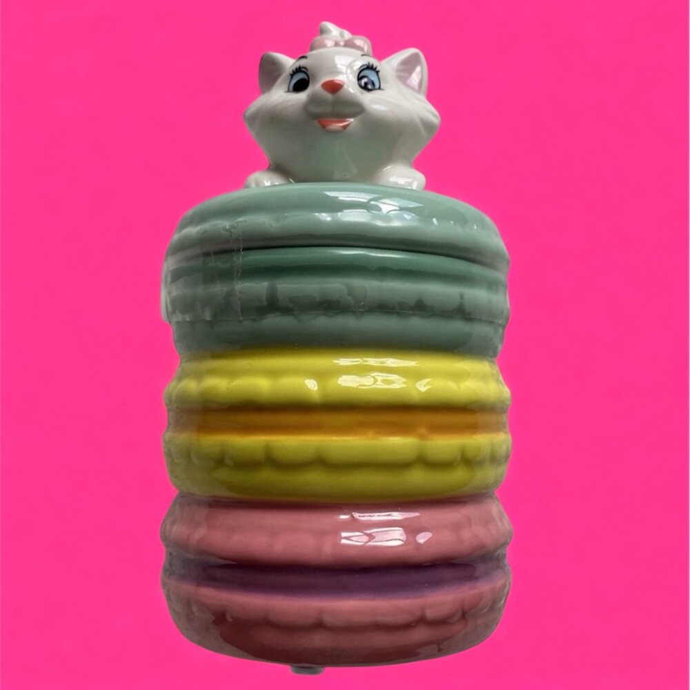 Disney Marie Macaroon Ceramic Cookie Jar Canister, NWT - Picture 4 of 8